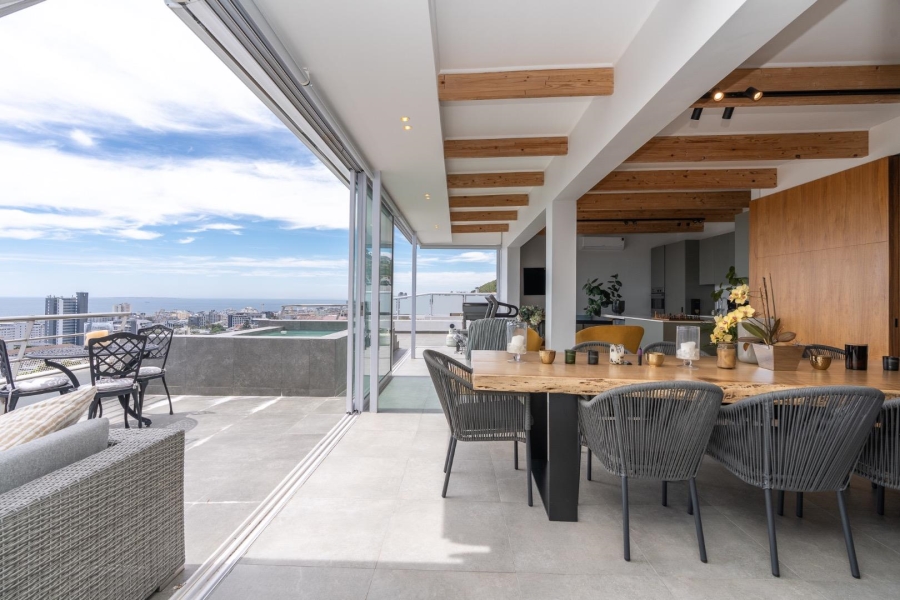 To Let 4 Bedroom Property for Rent in Fresnaye Western Cape